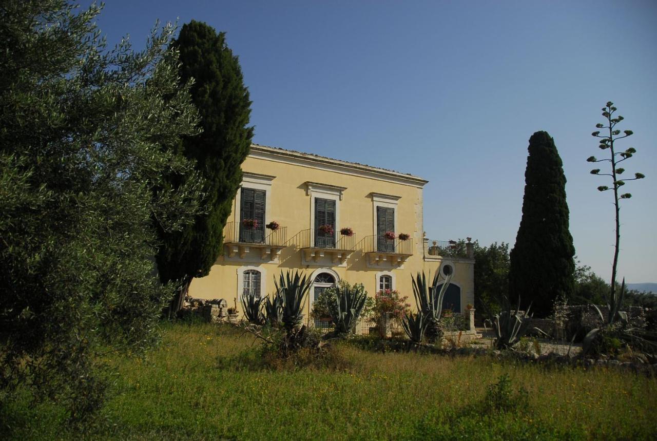 Agriturismo Baglio Calanchi モーディカ エクステリア 写真
