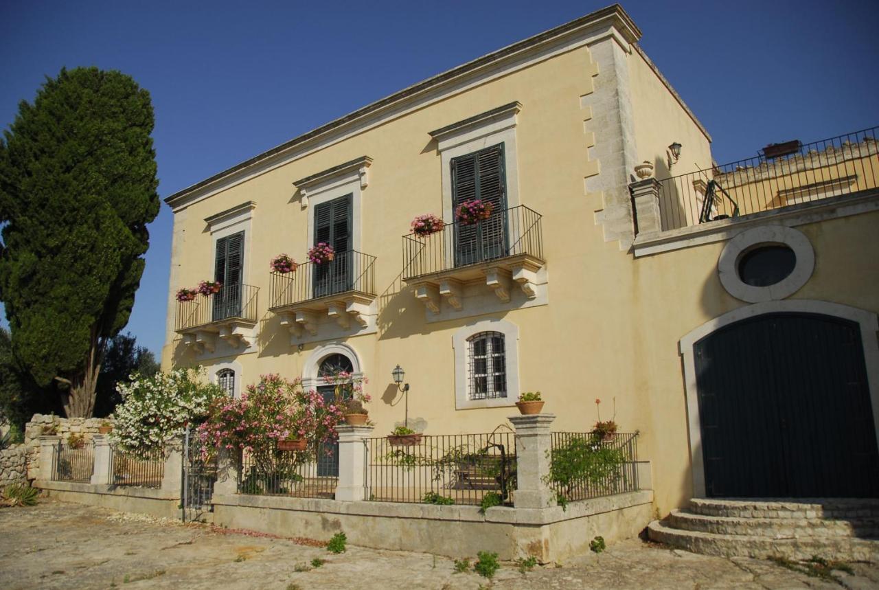 Agriturismo Baglio Calanchi モーディカ エクステリア 写真